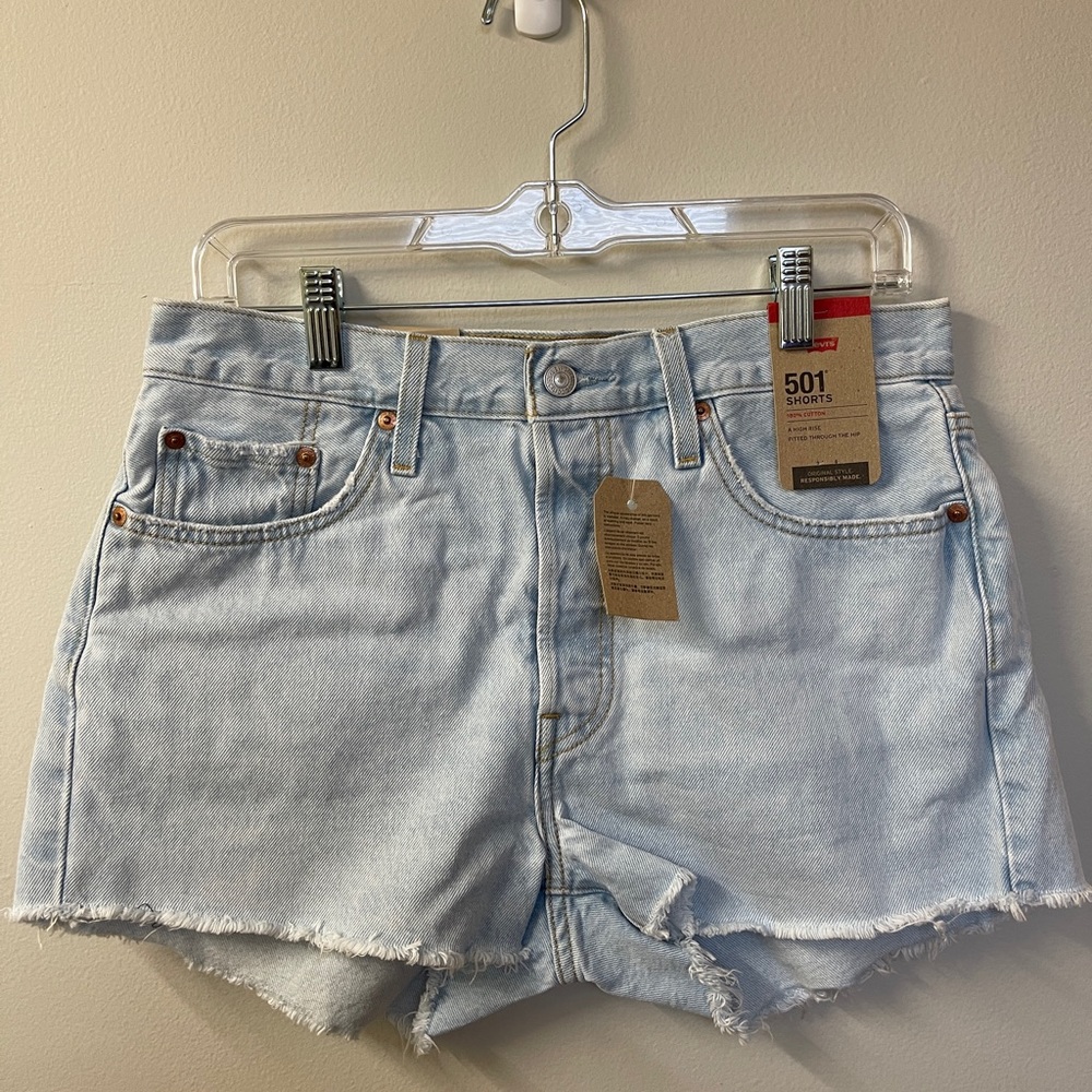 WOMEN LEVI’S 501 ORIGINAL JEAN SHORT 100% cotton